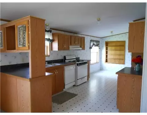 17225 Sciota Rd, Wayne, PA 16407 photo 4