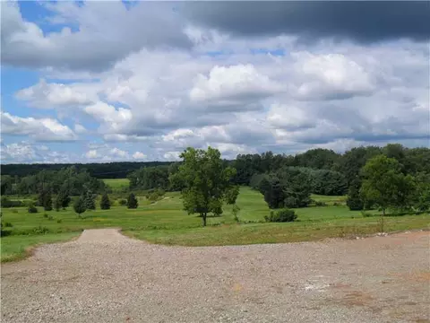 9558 Donation Rd, Summit, PA 16441 photo 2