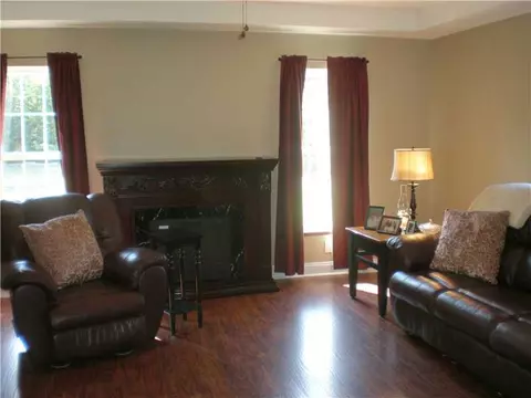 10097 Mohawk Rd, Cranesville, PA 16410 photo 8