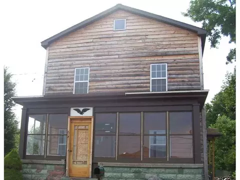 419 Wright St, Corry, PA 16407 photo 2
