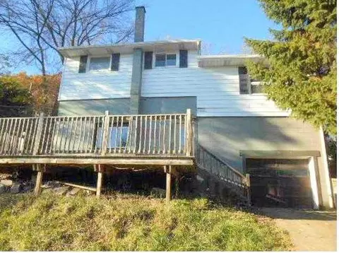 709 W 5th St, Warren, PA 16365 photo 2