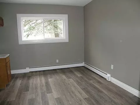 136 E Irving St, Corry, PA 16407 photo 4