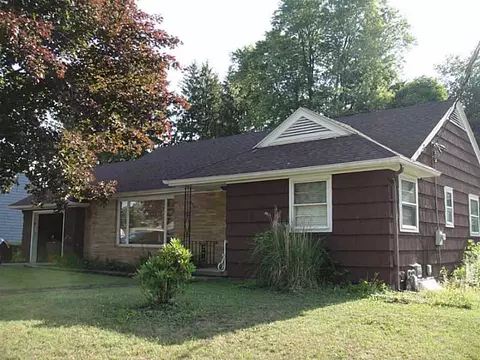639 Wright St, Corry, PA 16407 photo 1