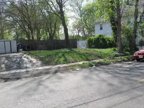 1022 W 3rd St, Plainfield, NJ 07063 photo 5