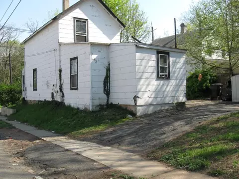 1022 W 3rd St, Plainfield, NJ 07063 photo 3