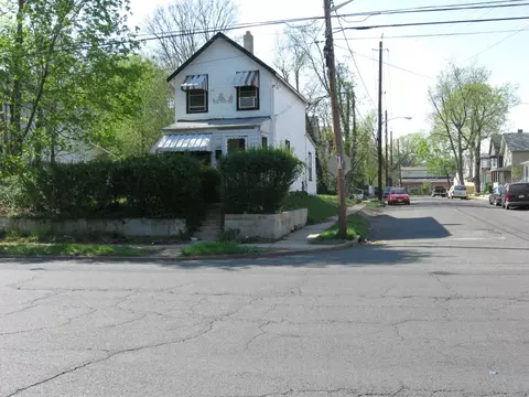 1022 W 3rd St, Plainfield, NJ 07063 photo 2