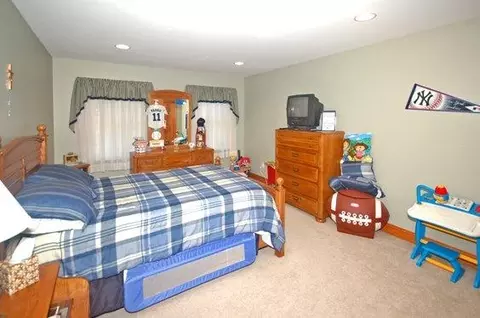 12 Sunset Dr, Nutley, NJ 07110 photo 8