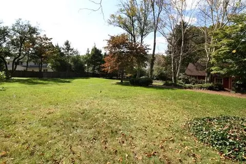 206 Howland Ave, Paramus, NJ 07652 photo 4