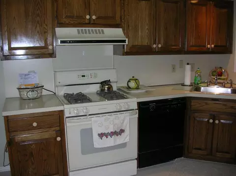 76 Stone Run Rd, Bedminster, NJ 07921 photo 2
