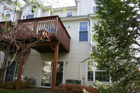 1 Hickory Ct, Clinton, NJ 08809 photo 2