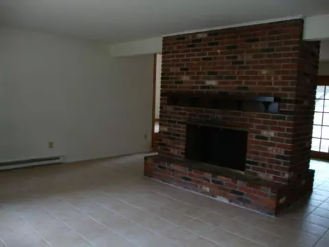110 4th St, Hackettstown, NJ 07840 photo 4