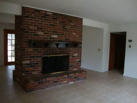 110 4th St, Hackettstown, NJ 07840 photo 5