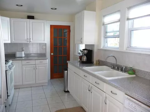 2 Perry Pl, Springfield, NJ 07081 photo 5
