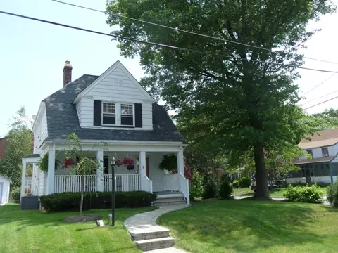 2 Perry Pl, Springfield, NJ 07081 photo 1