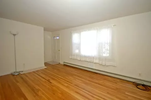 336 Howard Ave, Middlesex, NJ 08846 photo 6