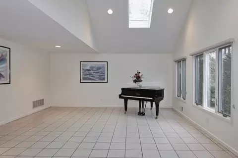 2 Wendover Rd, Edison, NJ 08820 photo 10