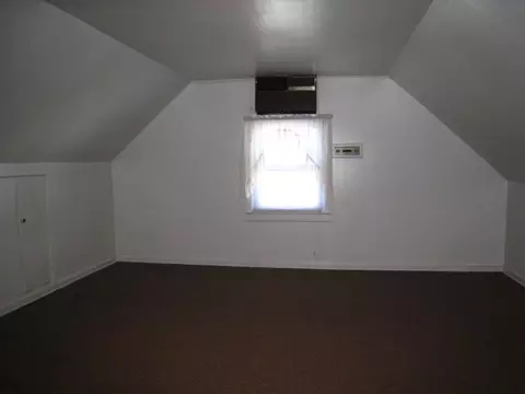 321 Giles Ave, Middlesex, NJ 08846 photo 11