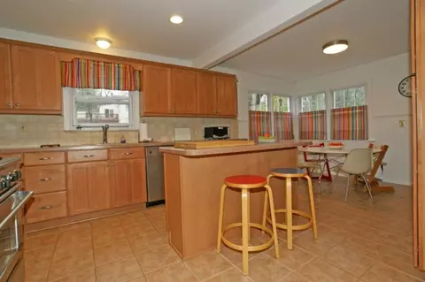 83 Myrtle Ave, Millburn, NJ 07041 photo 7