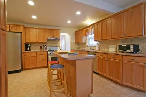 83 Myrtle Ave, Millburn, NJ 07041 photo 8
