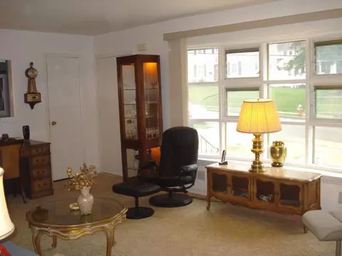 86 Dora Ave, Waldwick, NJ 07463 photo 8