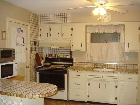 86 Dora Ave, Waldwick, NJ 07463 photo 6