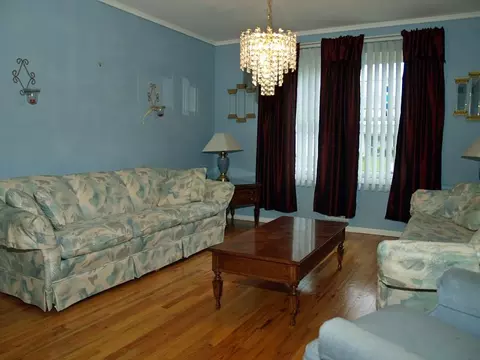 697 Curtis Ave, Edison, NJ 08820 photo 8