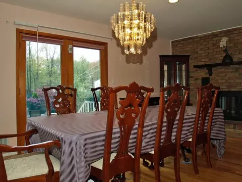 697 Curtis Ave, Edison, NJ 08820 photo 10