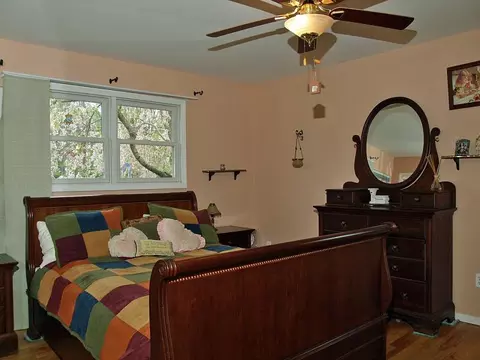 697 Curtis Ave, Edison, NJ 08820 photo 17