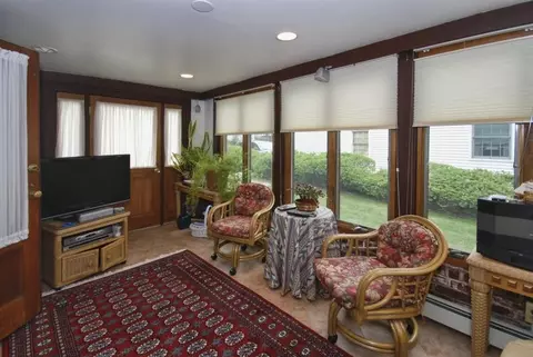 380 Maple Hill Dr, Hackensack, NJ 07601 photo 11