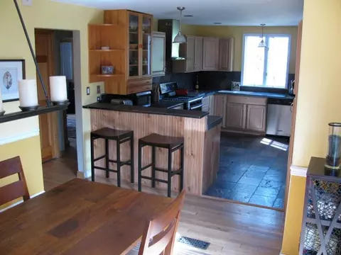 11 Surrey Dr, Wayne, NJ 07470 photo 3