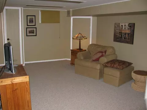 11 Surrey Dr, Wayne, NJ 07470 photo 5