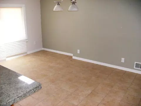 16 Michael Dr, Wayne, NJ 07470 photo 7