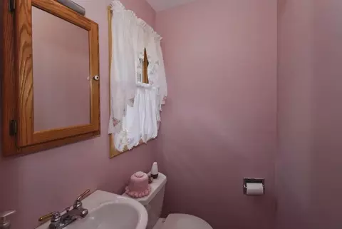 18 Ackerman St, Waldwick, NJ 07463 photo 9