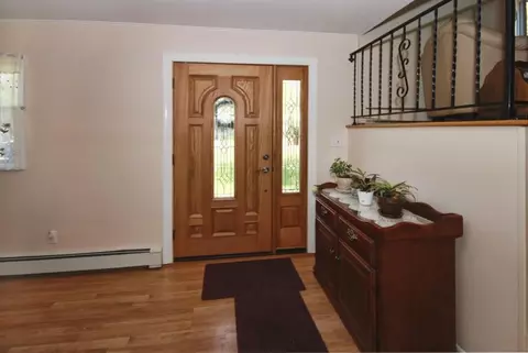 18 Ackerman St, Waldwick, NJ 07463 photo 3