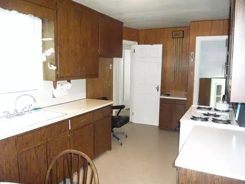 100 S Maple Ave, Springfield, NJ 07081 photo 5