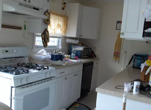 253 Greenbrook Rd, North Plainfield, NJ 07060 photo 5