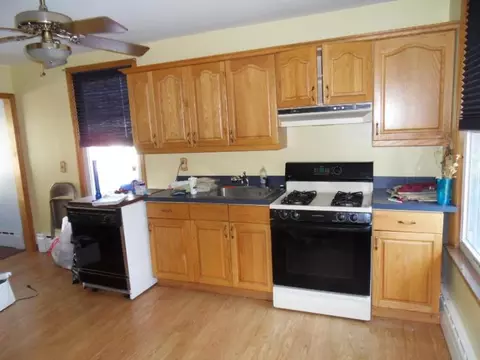 24 Barton St, Edison, NJ 08837 photo 4