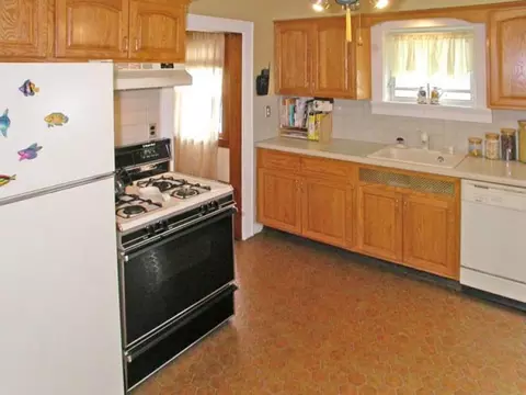 46 Broad Ave, Paramus, NJ 07652 photo 6