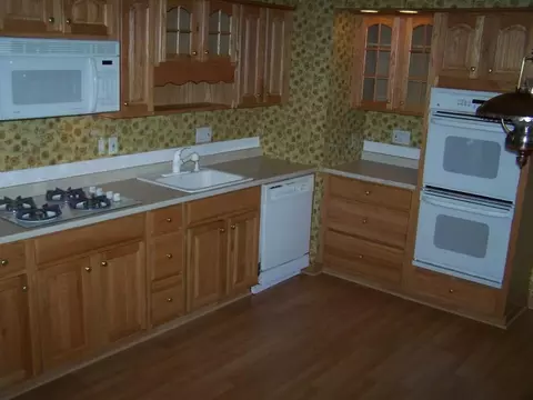 26 Debbie Ct, Wayne, NJ 07470 photo 4