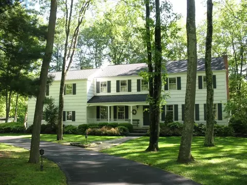 15 Forest Dr, Mendham, NJ 07945 photo 1