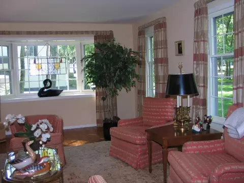15 Forest Dr, Mendham, NJ 07945 photo 4