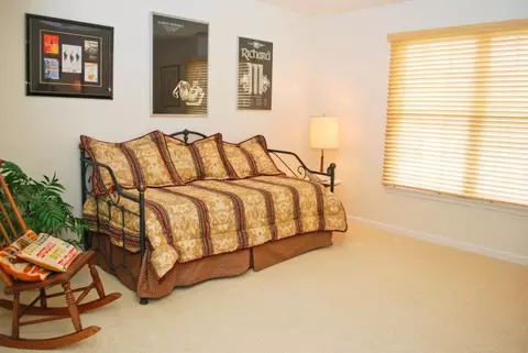 60 Mulberry Ct, Paramus, NJ 07652 photo 18