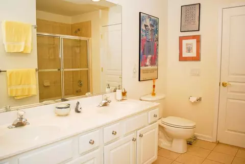 60 Mulberry Ct, Paramus, NJ 07652 photo 20