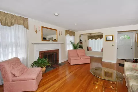 52 Colfax Rd, Springfield, NJ 07081 photo 2
