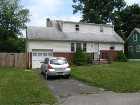 420 2nd St, Middlesex, NJ 08846 photo 4
