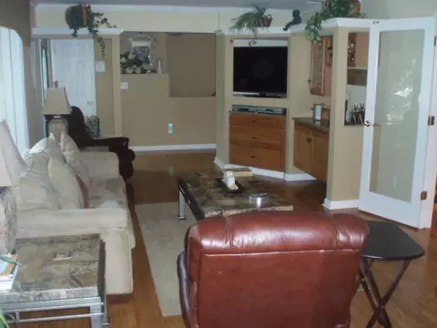 7 Whipple Rd, Wayne, NJ 07470 photo 3