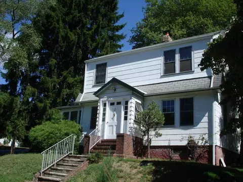 40 Edgemont Cres, Wayne, NJ 07470 photo 1