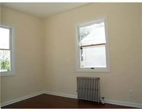 76 S Robert St, Sewaren, NJ 07077 photo 8