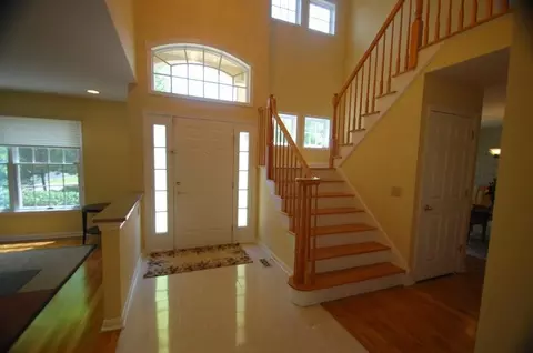 38 Baldwin Dr, Berkeley Heights, NJ 07922 photo 3