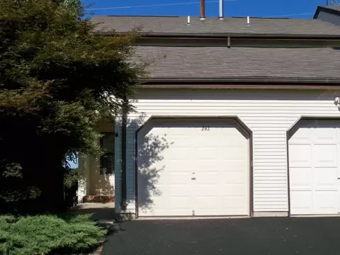 242 Spruce Ct, Flemington, NJ 08822 photo 1